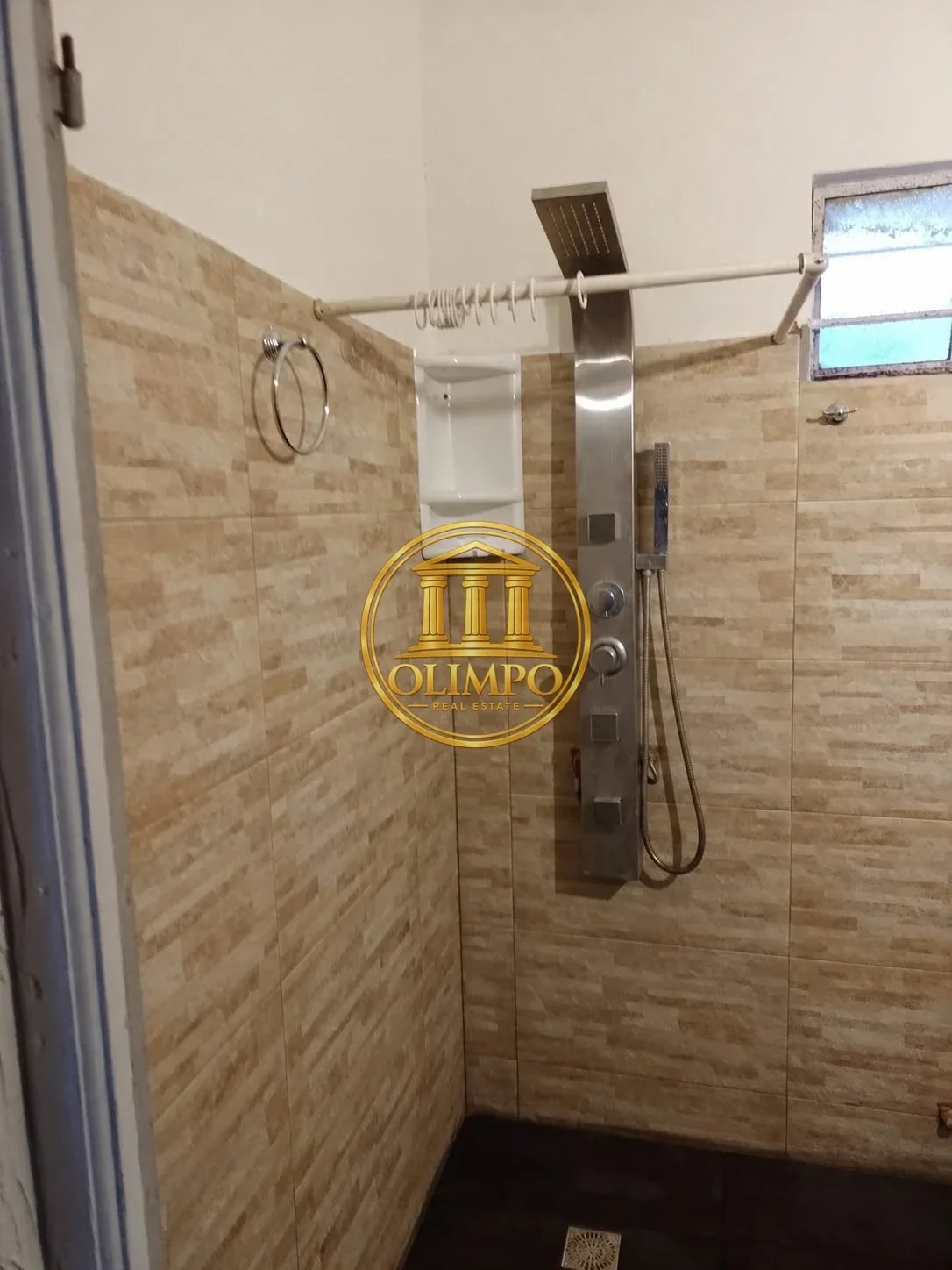 Casa en alquiler tres dormitorios c/ cochera en San José de Carrasco - Imagen 5