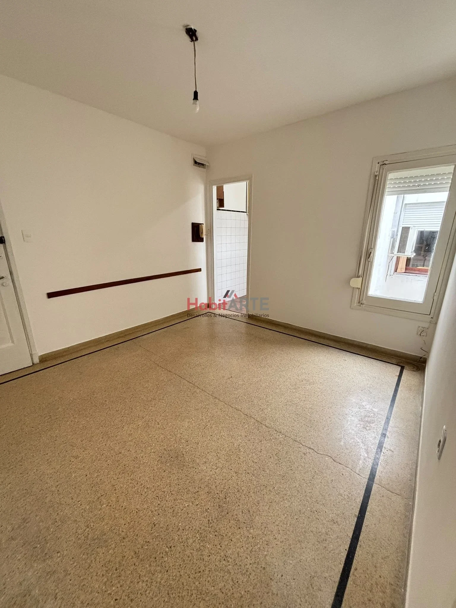 Apartamento en alquiler en La Comercial - Imagen 3
