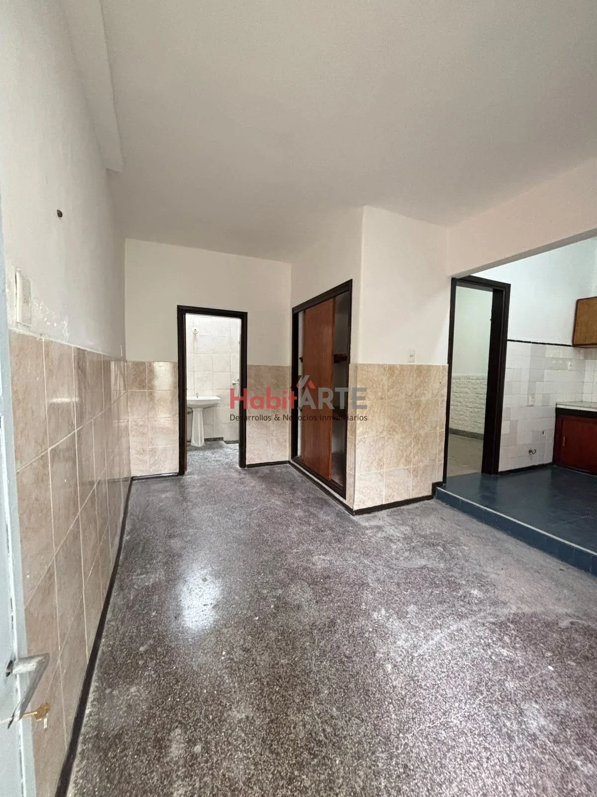 Alquiler 2 Dormitorios patio Interno En Nuevo Paris - Imagen 3