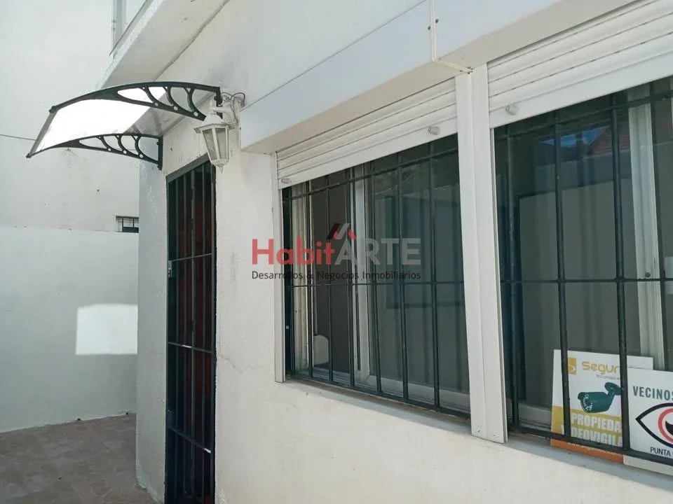 Apartamento en alquiler 1dormitorio, patio ubicado en las calles Bolivar Baliñas, Punta Carretas - Imagen 1