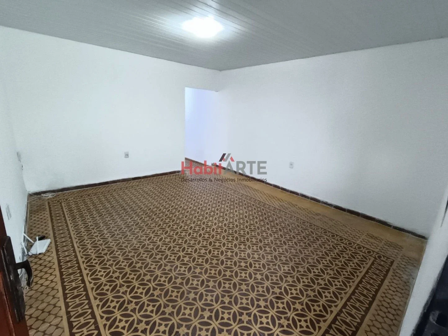 Casa en alquiler c/ cochera en Carrasco Norte - Imagen 1