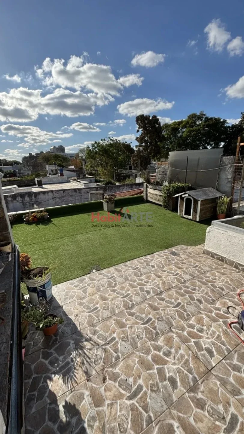 Casa en alquiler c/ cochera en La Blanqueada - Imagen 1