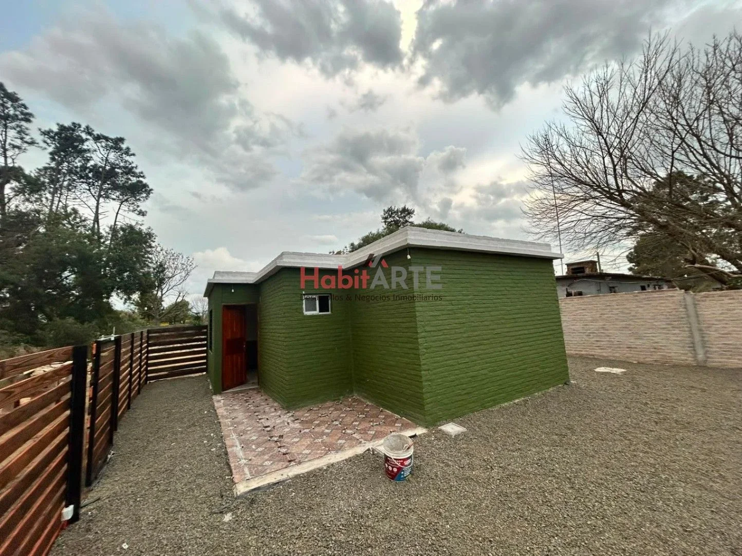 Casa en alquiler c/ cochera en Pinamar - Imagen 1