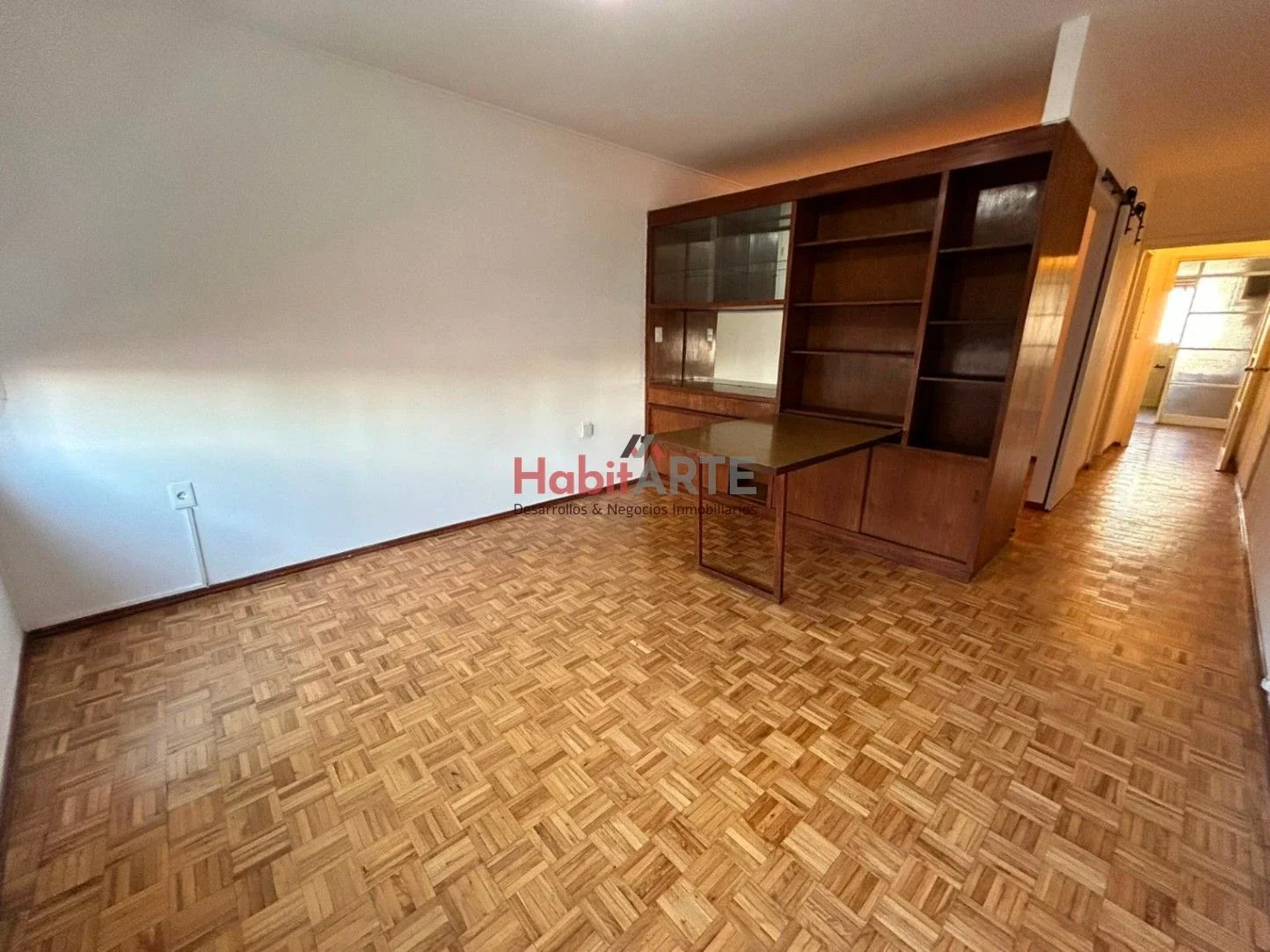 Apartamento en alquiler en Tres Cruces - Imagen 2