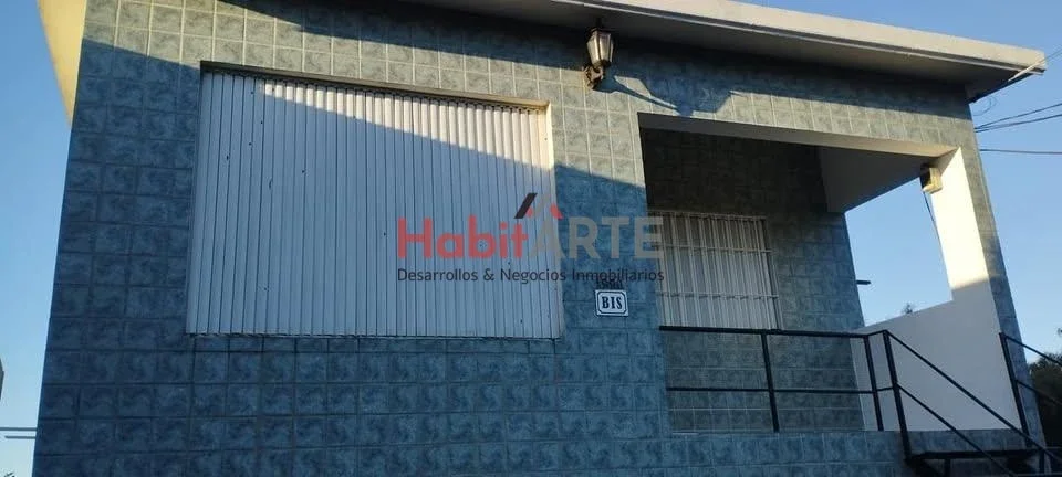 Apartamento en alquiler de dos dormitorios, ubicado en Barrio Cerro calle Pursia - Imagen 1