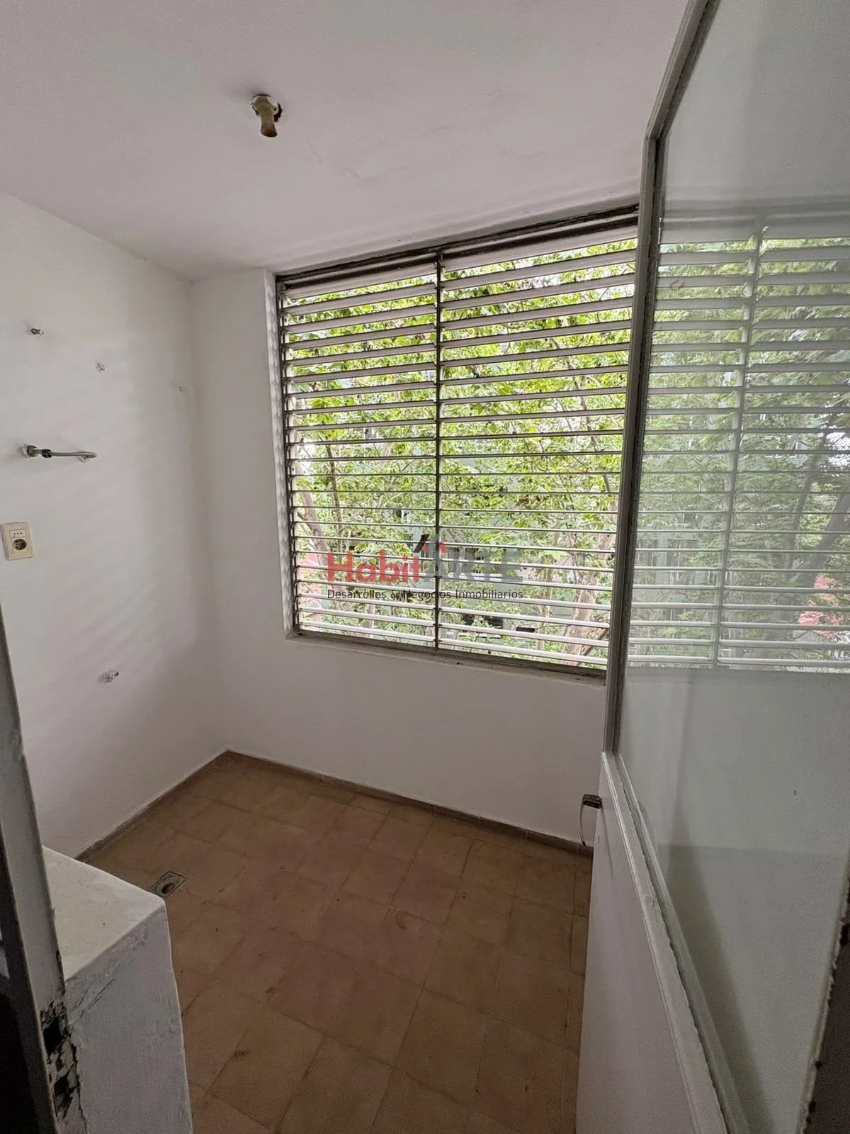 Apartamento en alquiler en Cordón 3 dorm. y  2 baños - Imagen 4