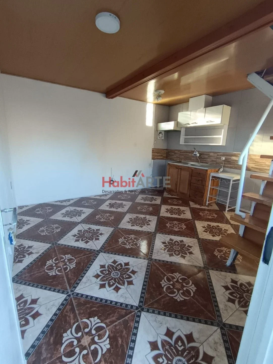Casa en alquiler c/ cochera en Montes de Solymar - Imagen 5