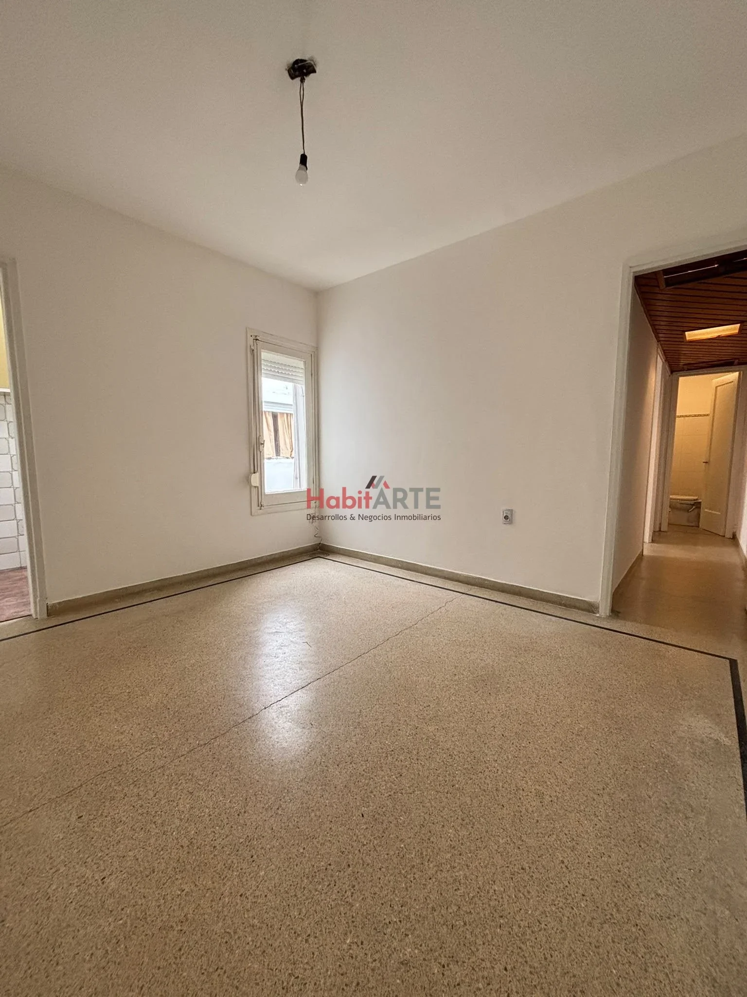 Apartamento en alquiler en La Comercial - Imagen 2
