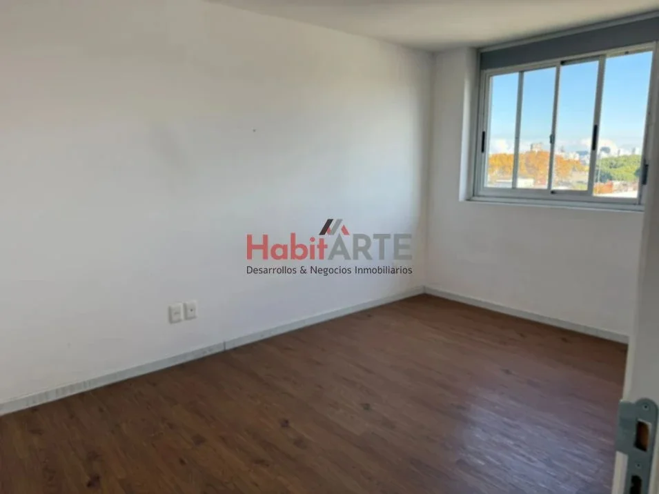 Apartamento en alquiler c/ cochera en Tres Cruces - Imagen 3