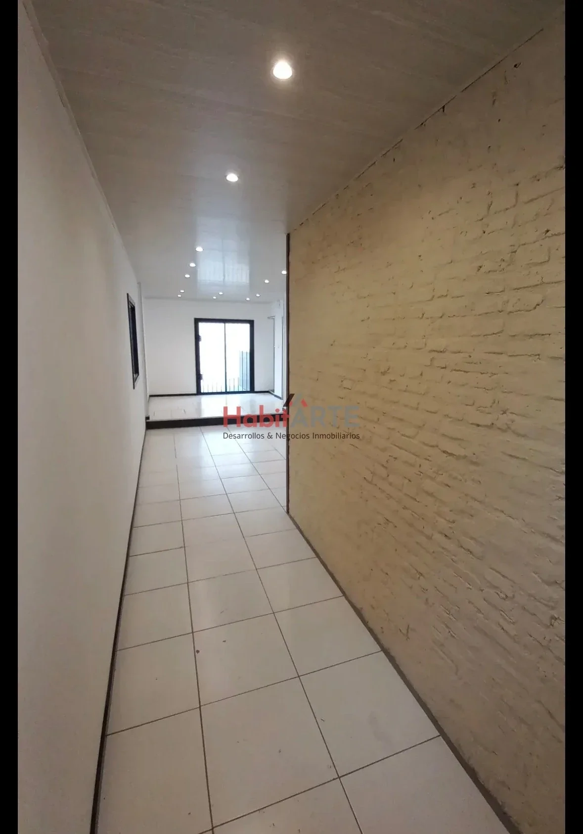 Casa en alquiler de dos dormitorios c/ cochera en Belvedere - Imagen 4