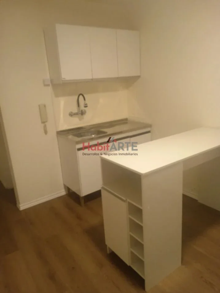 Apartamento en alquiler en Ciudad Vieja - Imagen 1