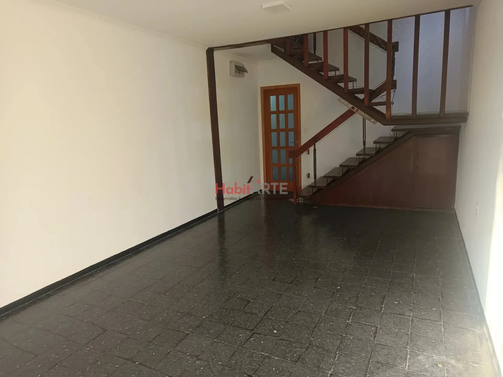 Dúplex en alquiler dos dormitorios c/ cochera en Brazo Oriental - Imagen 3
