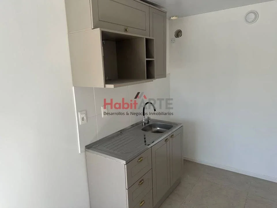 Apartamento en alquiler de 1dormitorio, patio con parrillero a estrenar en Goes. - Imagen 2