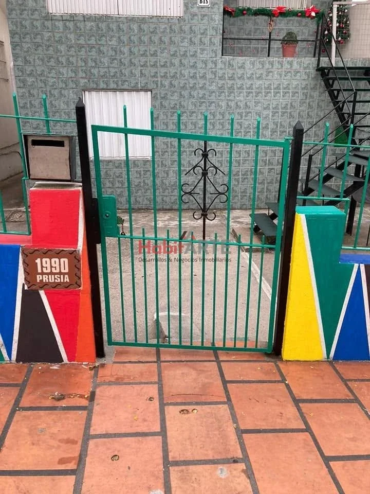 Apartamento en alquiler de dos dormitorios, ubicado en Barrio Cerro calle Pursia - Imagen 2