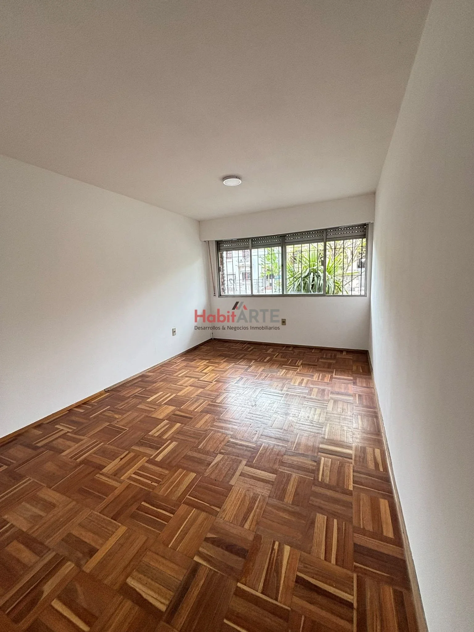 Apartamento en alquiler en Parque Rodó - Imagen 1