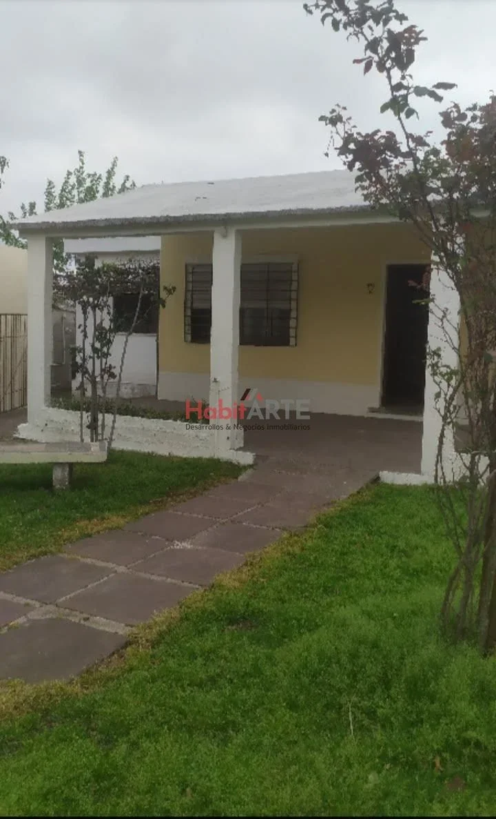 Casa en alquiler c/ cochera en Casavalle - Imagen 1