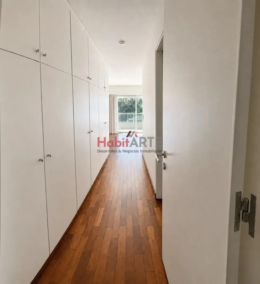 Apartamento en alquiler c/ cochera en Carrasco - Imagen 5