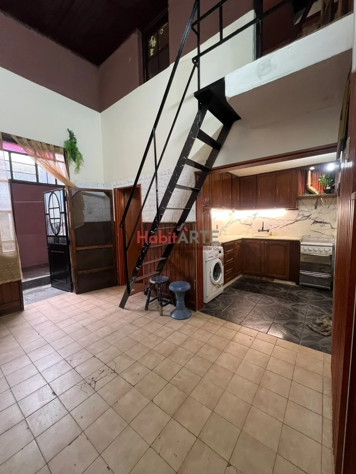 Casa en venta c/ cochera en Jardines Hipódromo - Imagen 3