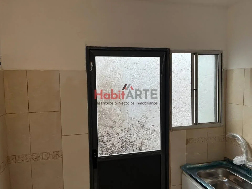 Casa en alquiler de 3 dormitorios ubicada en barrio La Unión - Imagen 2