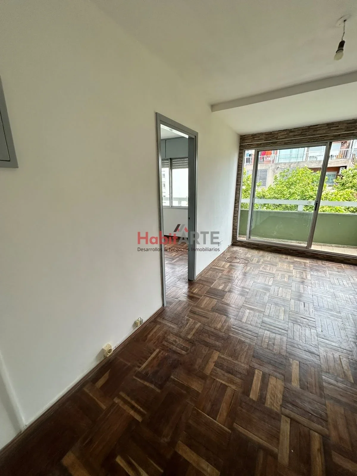 Apartamento en alquiler c/ cochera en Cordón - Imagen 4