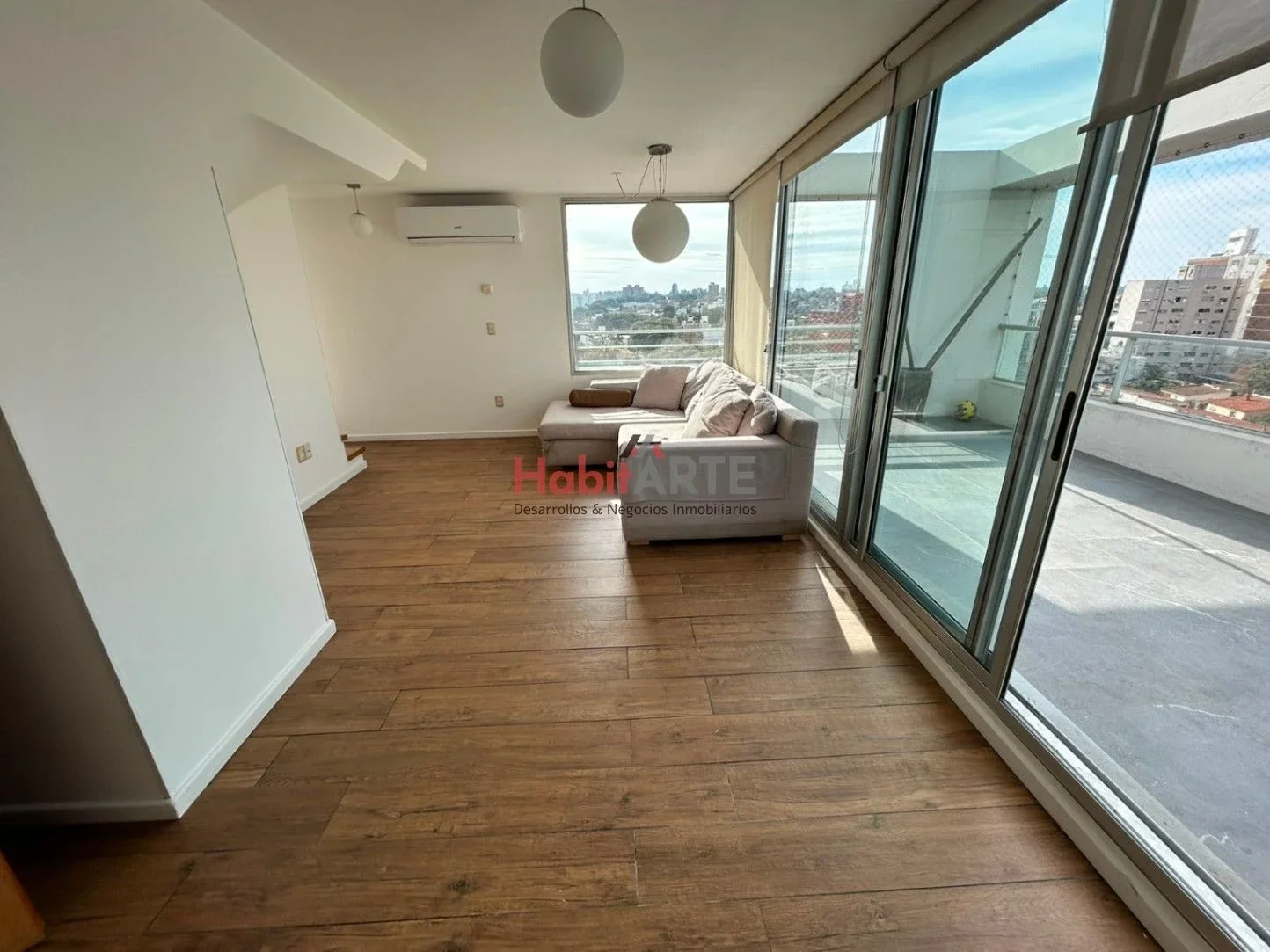 Apartamento en alquiler c/ cochera en Puerto Buceo - Imagen 5