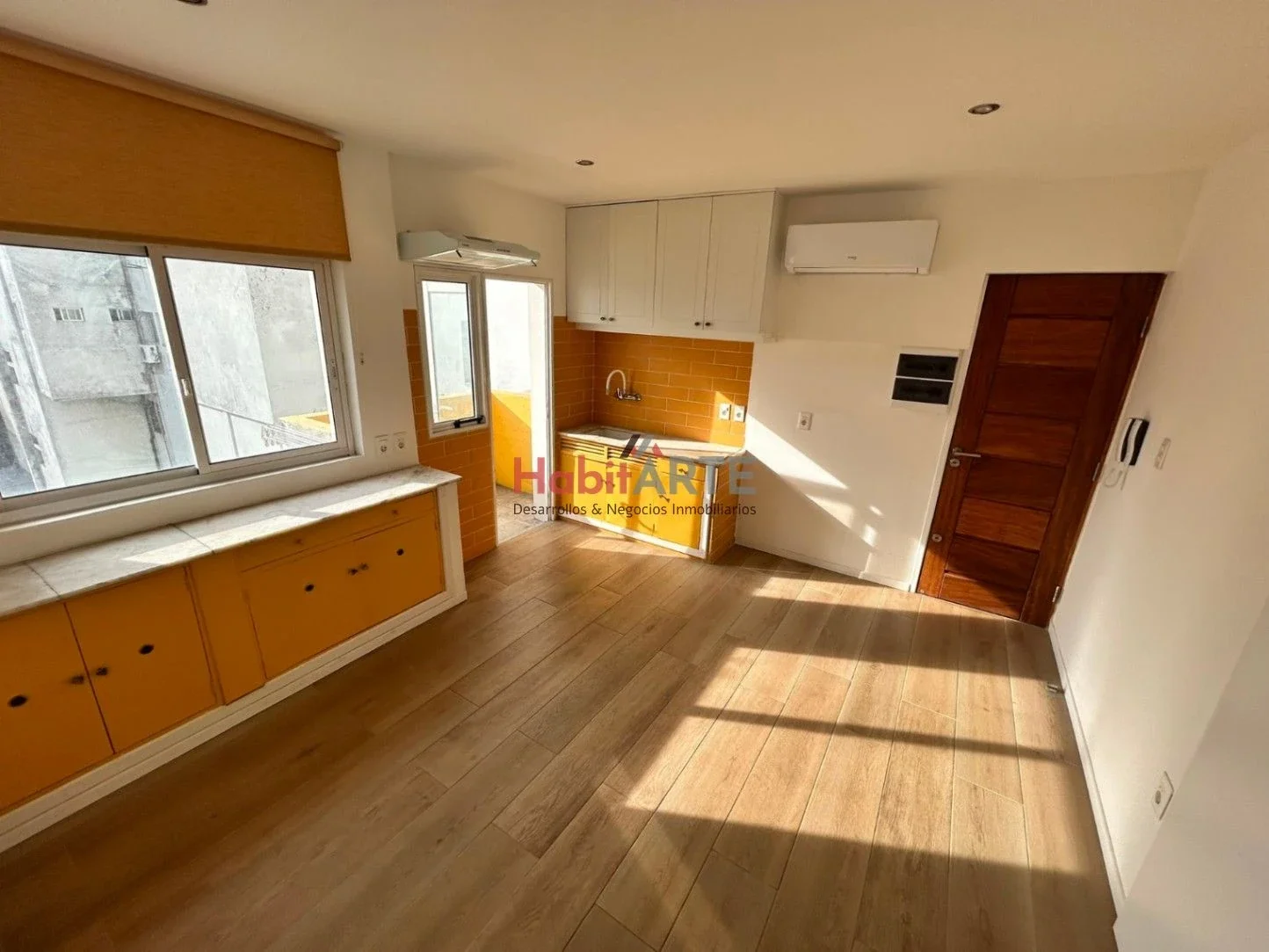 Apartamento en alquiler en Centro - Imagen 2