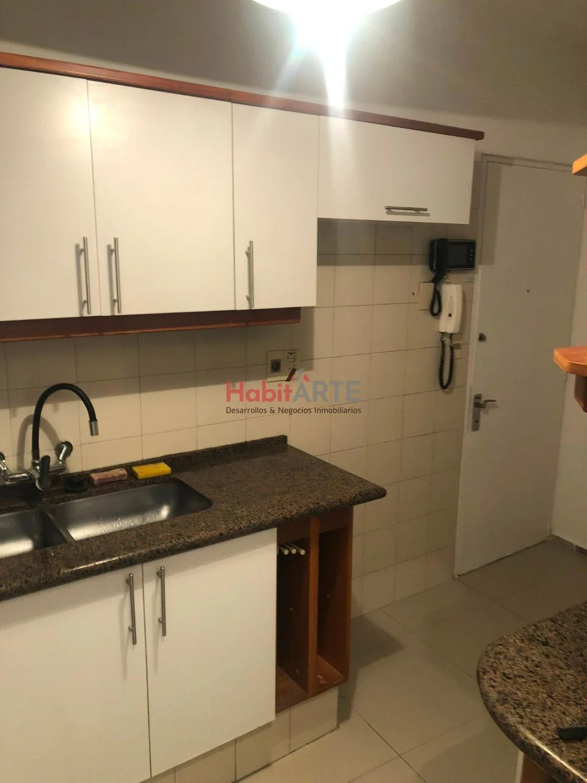 Apartamento en alquiler c/ cochera en Buceo - Imagen 2