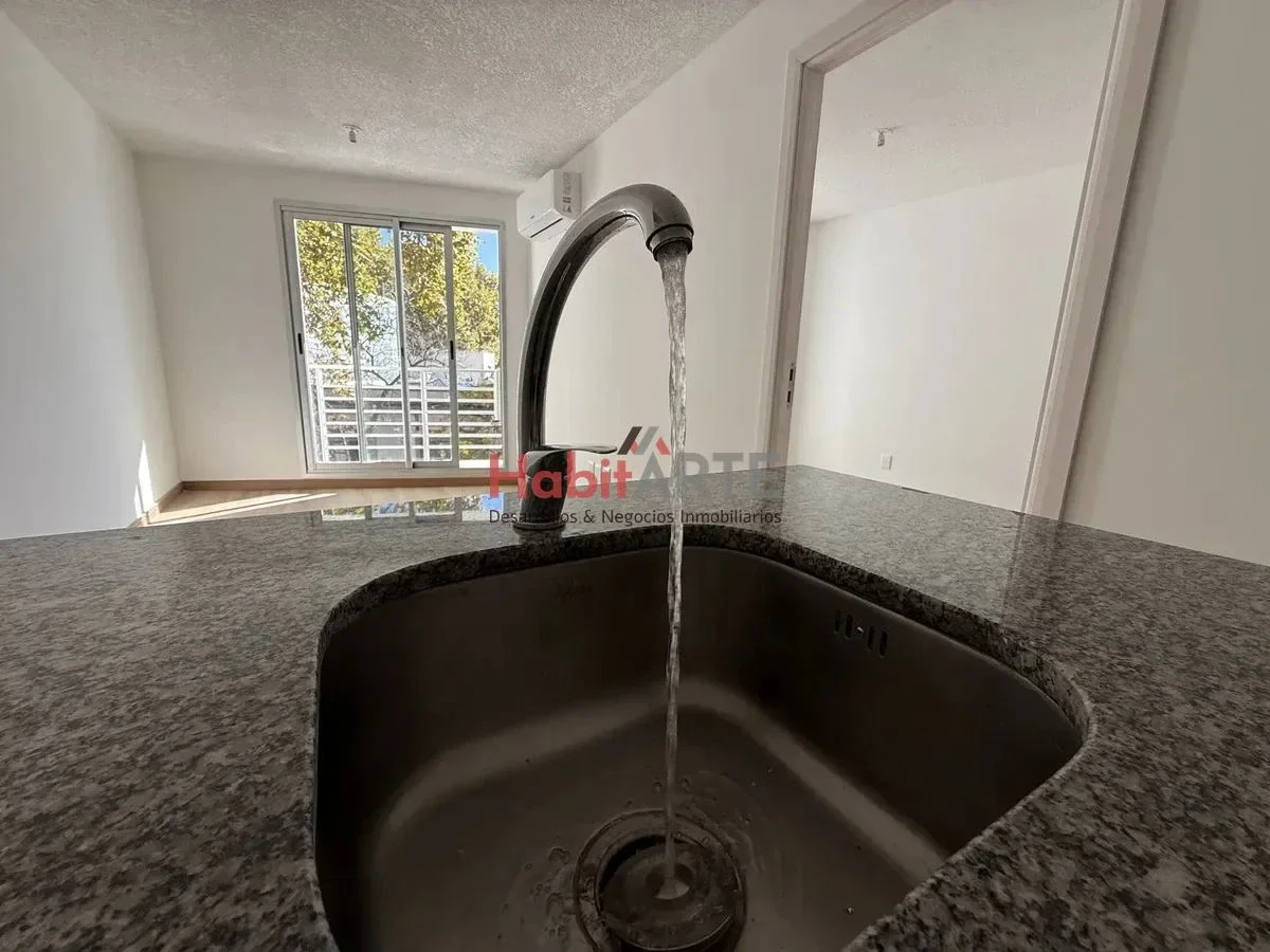 Apartamento en alquiler a estrenar en Tres cruces - Imagen 5