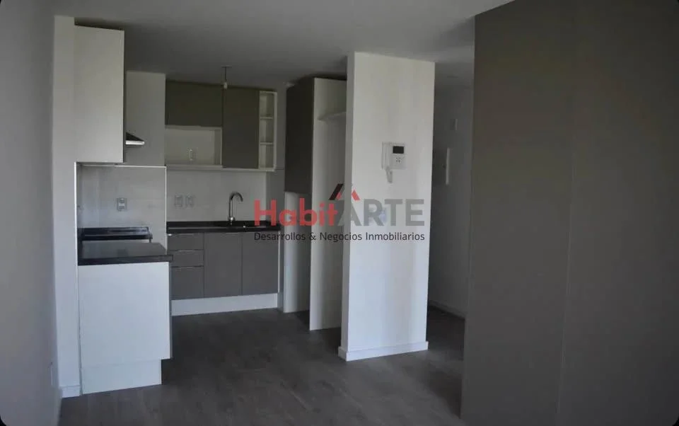 Apartamento en alquiler en Ciudad Vieja - Imagen 2