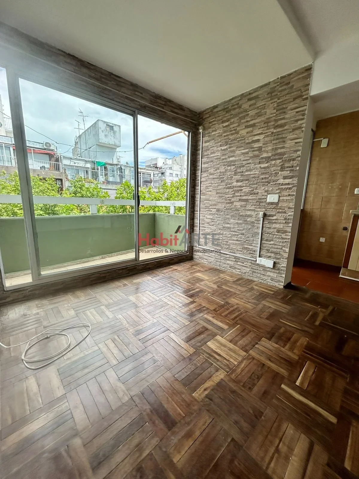 Apartamento en alquiler c/ cochera en Cordón - Imagen 2