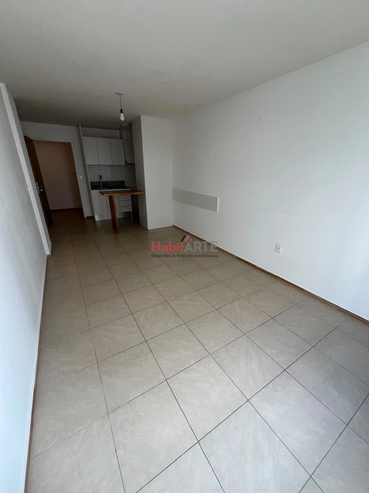 Apartamento en alquiler c/ cochera en La Comercial - Imagen 4