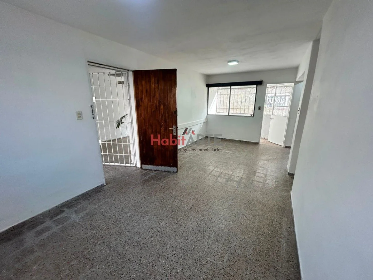 Apartamento en alquiler c/ cochera en Villa Española - Imagen 2
