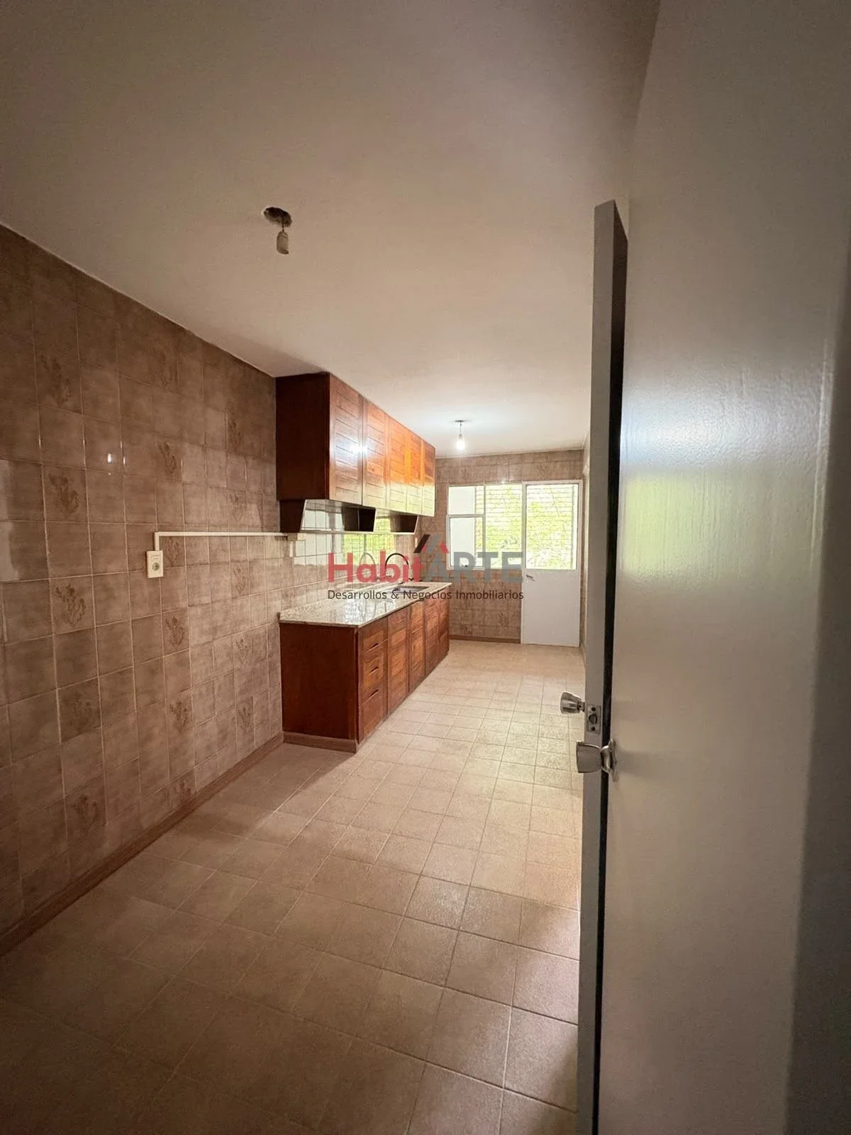 Apartamento en alquiler en Cordón 3 dorm. y  2 baños - Imagen 2