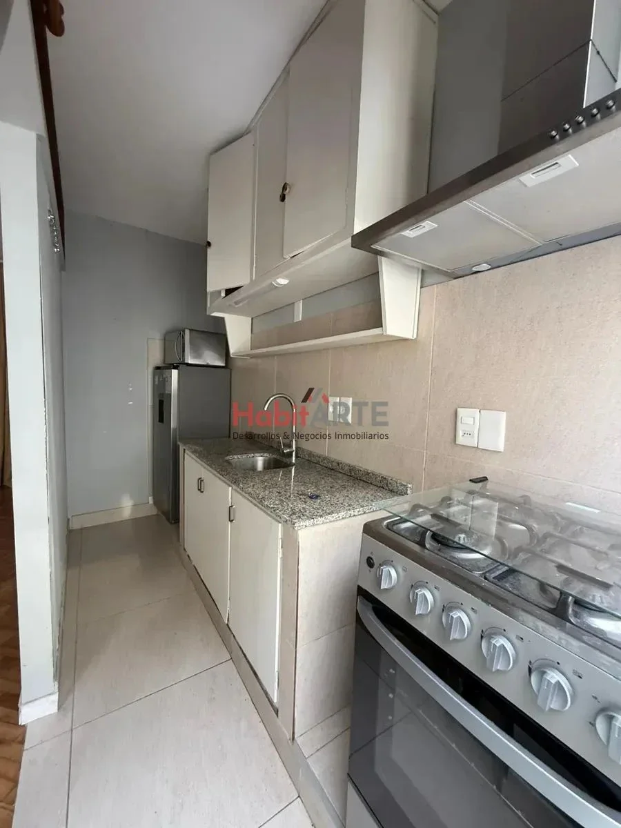Apartamento en alquiler en Centro - Imagen 1