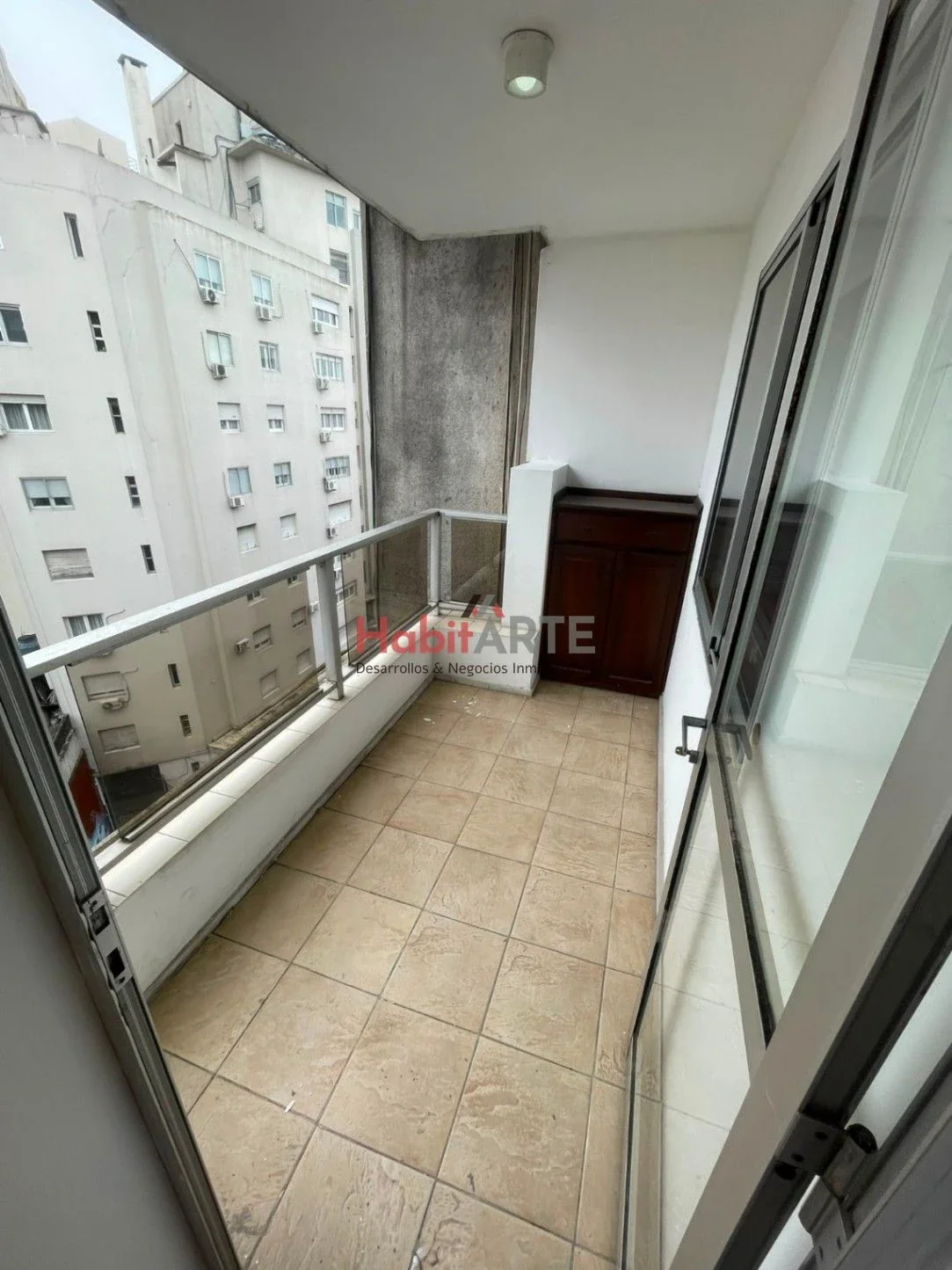 Apartamento en alquiler c/ cochera en Centro - Imagen 2
