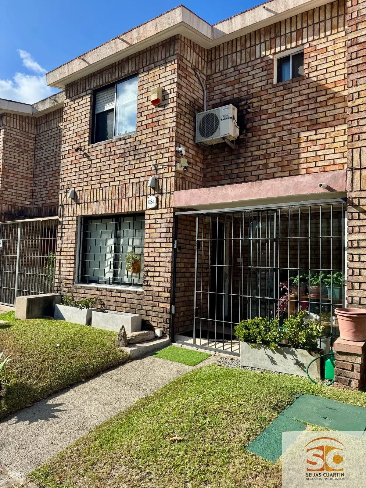 Casa en venta 3 Dormitorio c/2 cochera en Carrasco Norte - Imagen 1