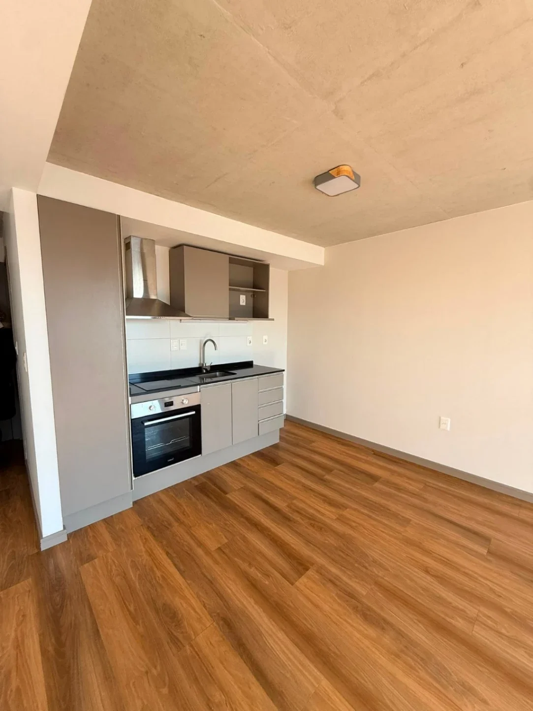 Apartamento en alquiler c/ cochera en Pocitos Nuevo - Imagen 2