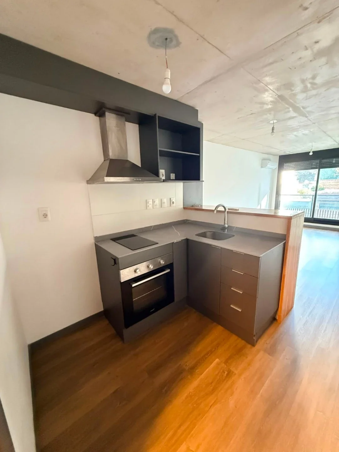 Apartamento en alquiler c/ cochera en Pocitos Nuevo - Imagen 2