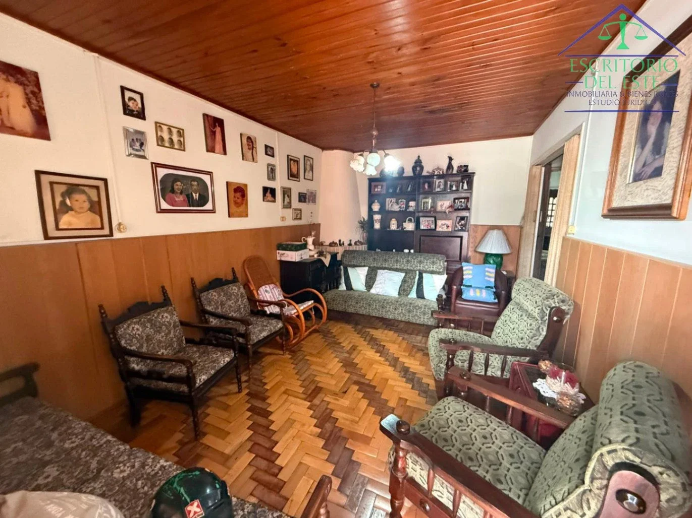 Casa en venta 5 ddormitorios, 3 baños c/ cochera en Pueblo Nuevo - Imagen 2