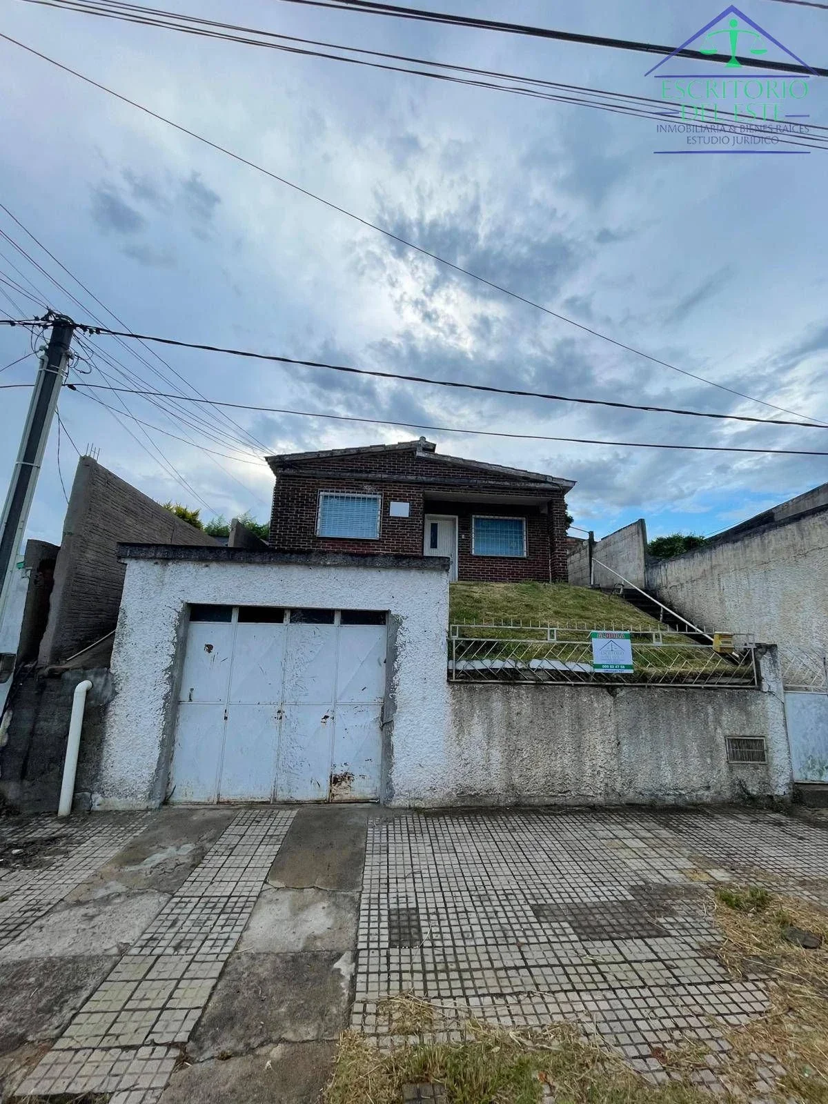 Casa en alquiler c/ cochera en Ansina - Imagen 1