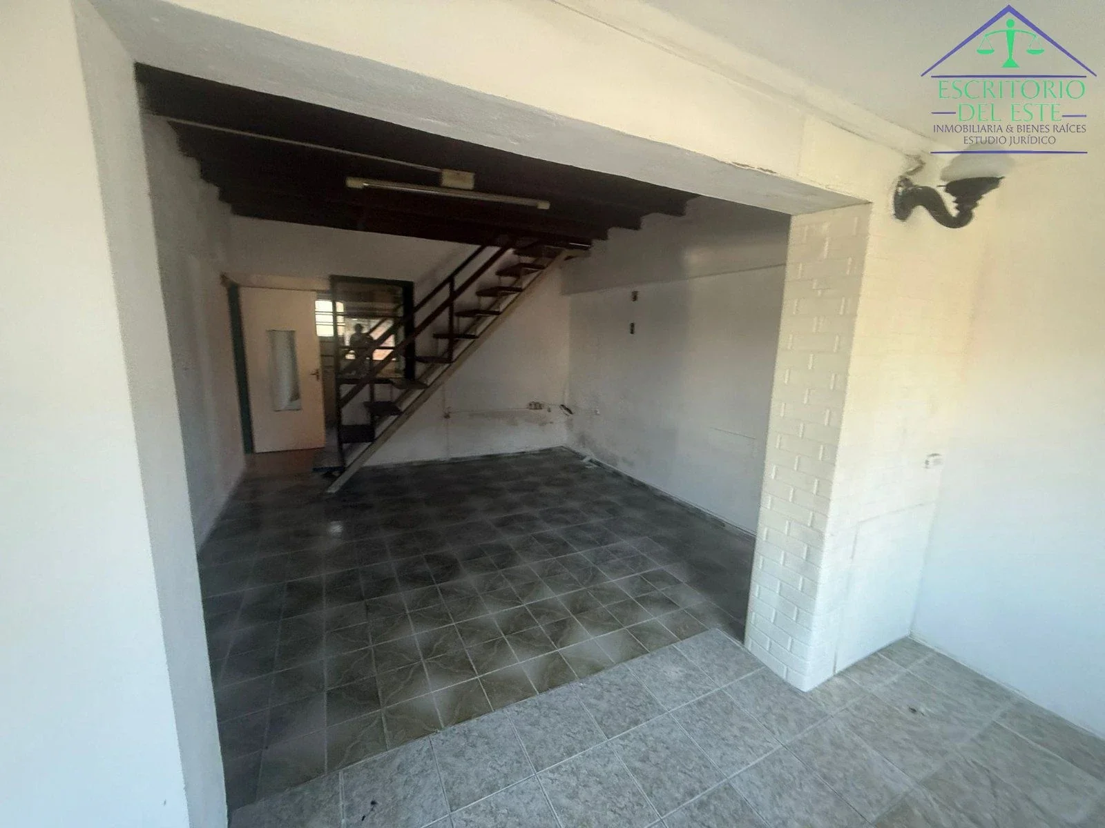Casa en venta 3 dormitorios, garaje y terraza con balcon en Pueblo Nuevo - Imagen 1