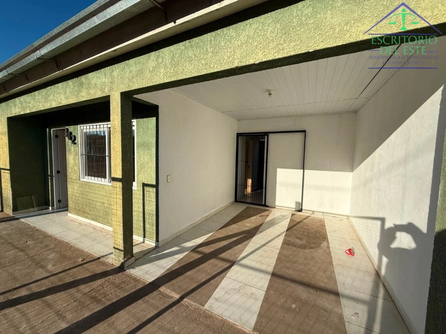 Casa en alquiler c/ cochera en Lagunon - Imagen 2