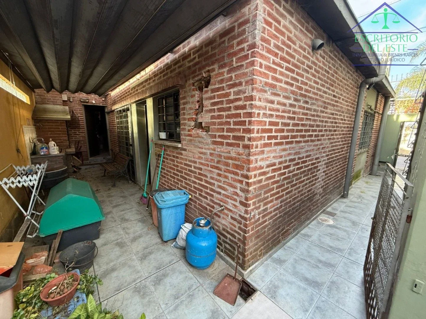 Casa en venta barrio Don Bosco, cochera y parrilla - Imagen 4