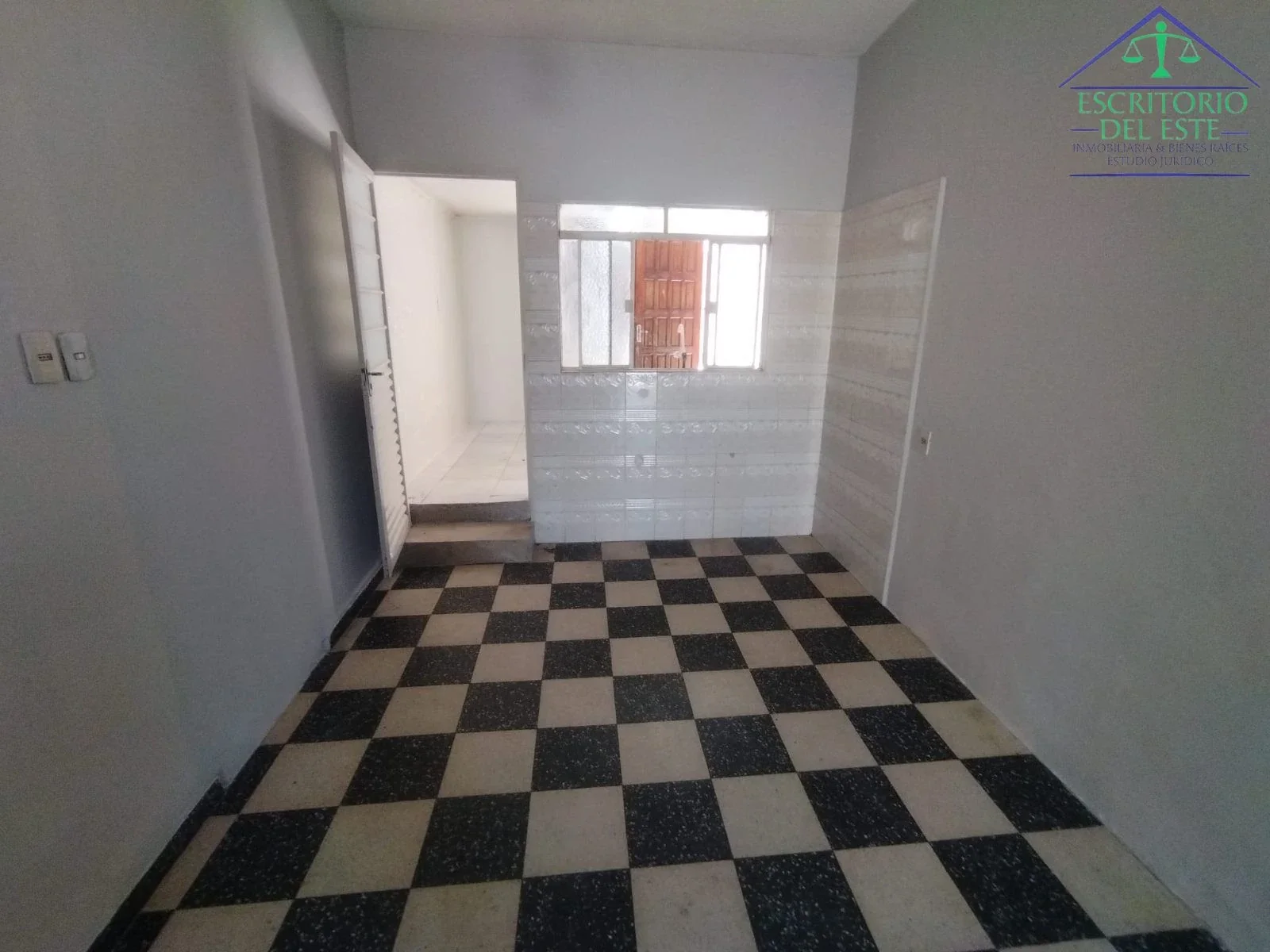Casa en alquiler de 3 dormitorios en Don Bosco - Imagen 3