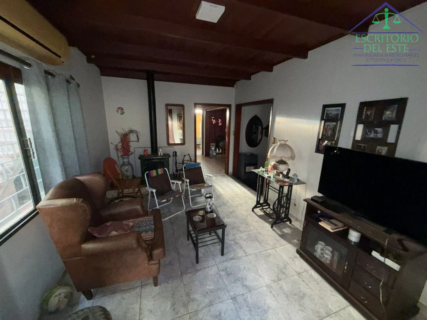 Casa en venta barrio Don Bosco, cochera y parrilla - Imagen 2