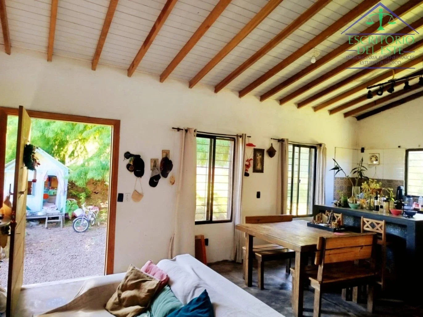 Casa en venta c/ piscina, 4 dormitorios y 3 baños en Lagos Del Norte - Imagen 1