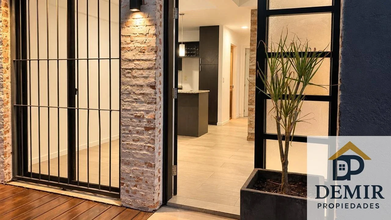 Casa en venta c/ cochera en Solymar - Imagen 2
