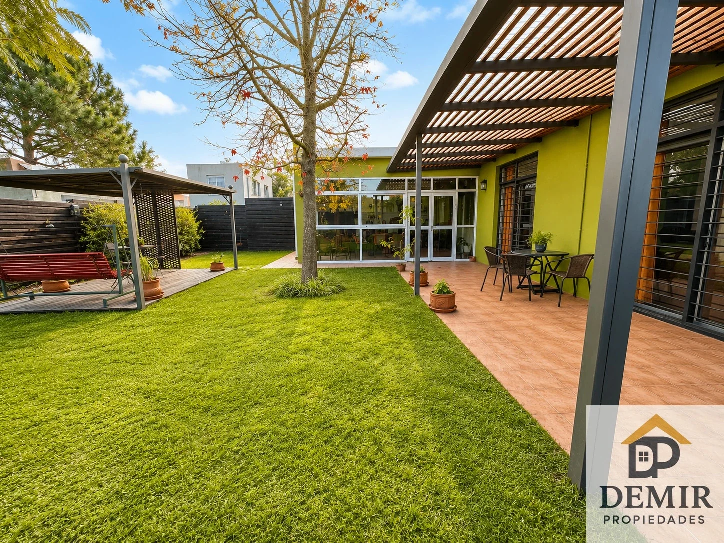 Venta impecable casa en El Pinar 3 dormitorios 2 baños barbacoa Padrón único - Imagen 2