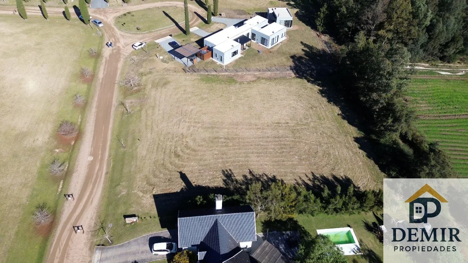 Terreno en venta de 2567m2 ubicado en Cumbres de Carrasco - Imagen 3