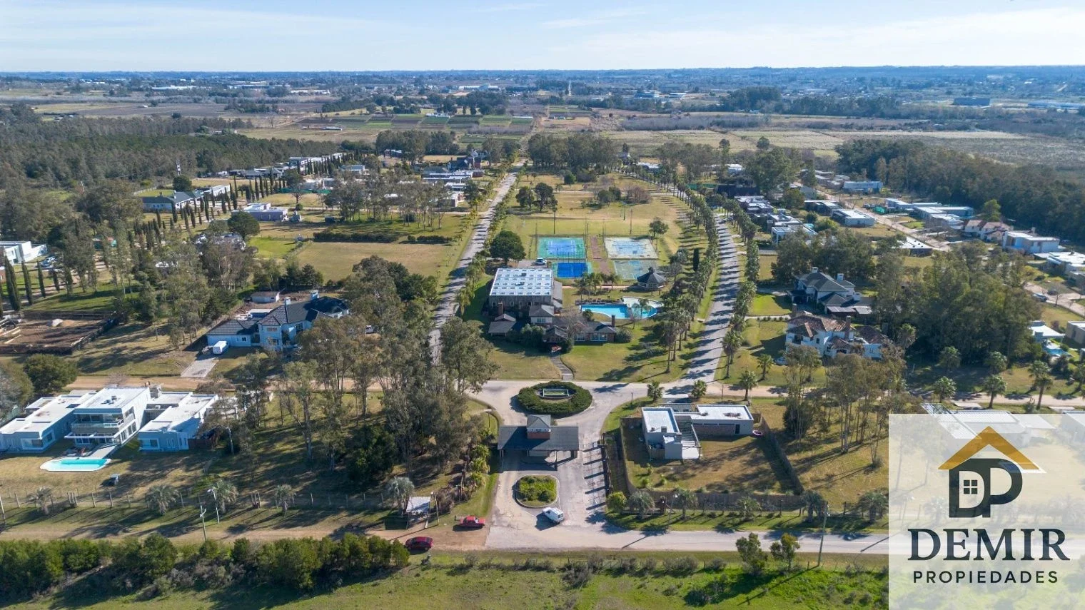 Terreno en venta de 2567m2 ubicado en Cumbres de Carrasco - Imagen 5